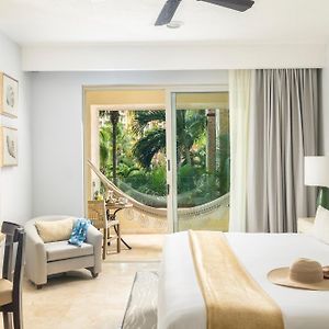 Deluxe Garden View
